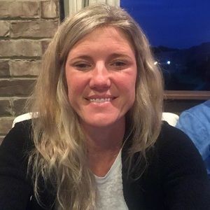 Meet your Posher, Holly